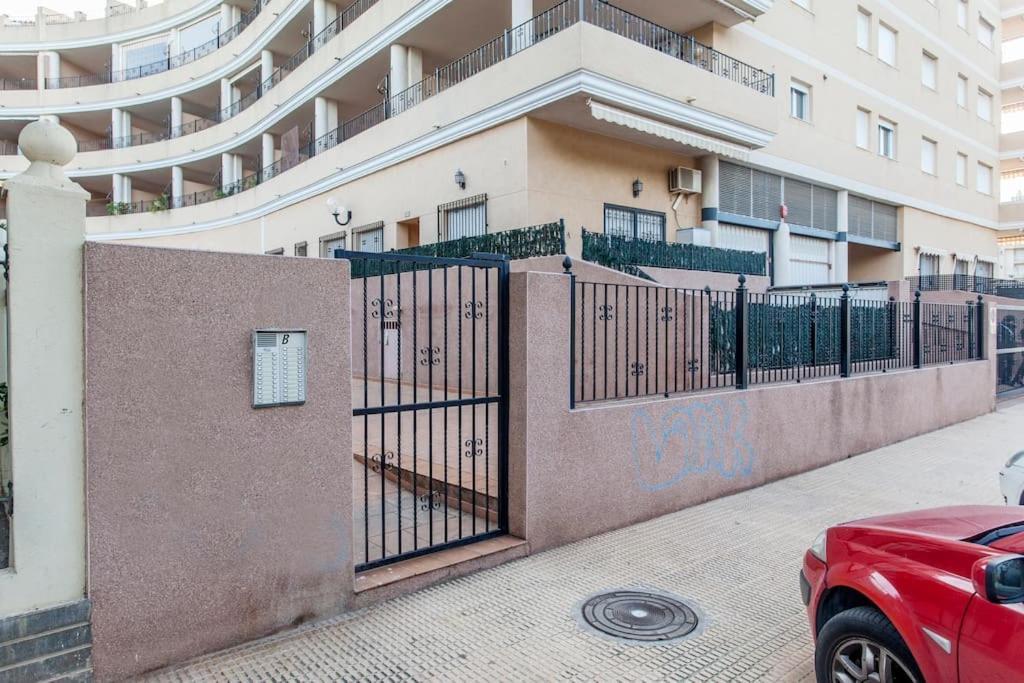 Elegante Apartamento Muy Cerca De La Playa Valencia Kültér fotó